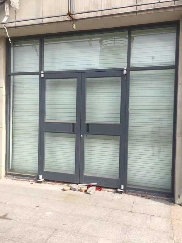 Fabrika Toptan Fiyat Alüminyum Çerçeve Mağaza Önü Kfc Kapı Zemini Bahar Tempered Güvenlik Çift Camlı