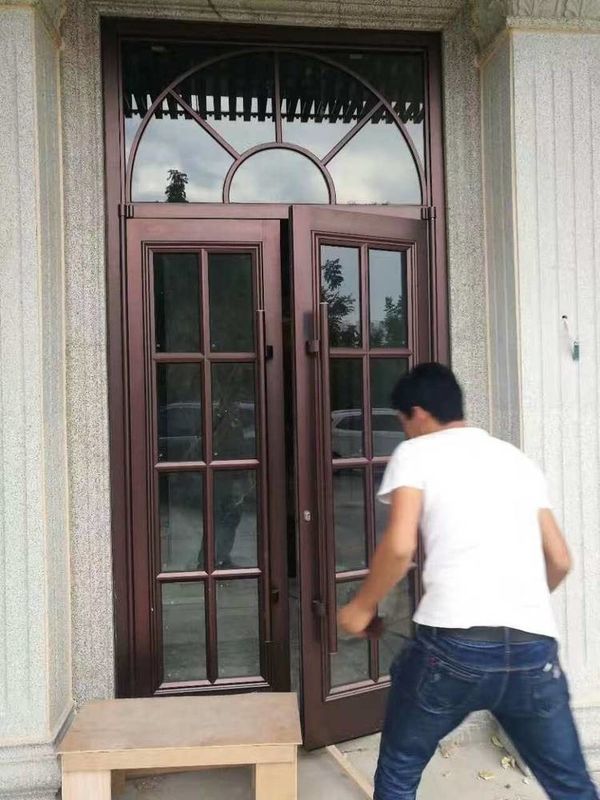 Florokarbon kaplı alüminyum alaşım ön kapı KFC mağazası ön kapı