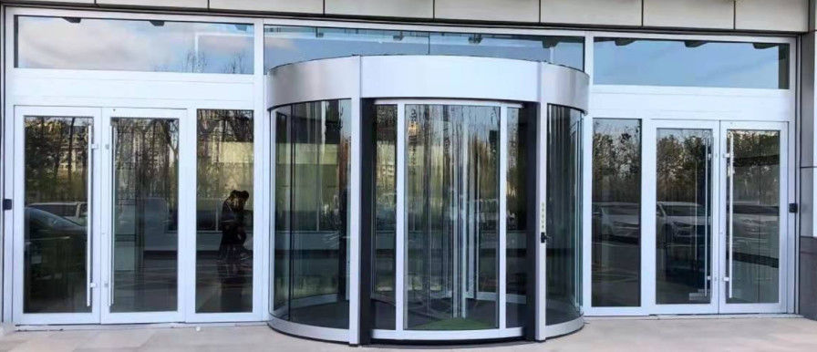Otel Havaalanı Alışveriş Merkezi Hastanesi için Yeni Tasarımlı Cam Döner Kapı